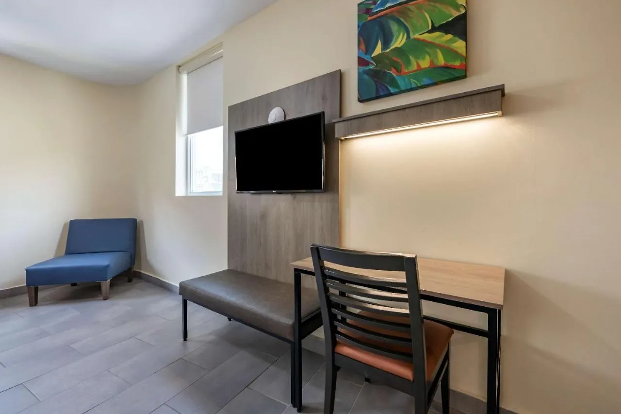 Hotel Mayaguez Plaza, BW Signature Collection 3*,